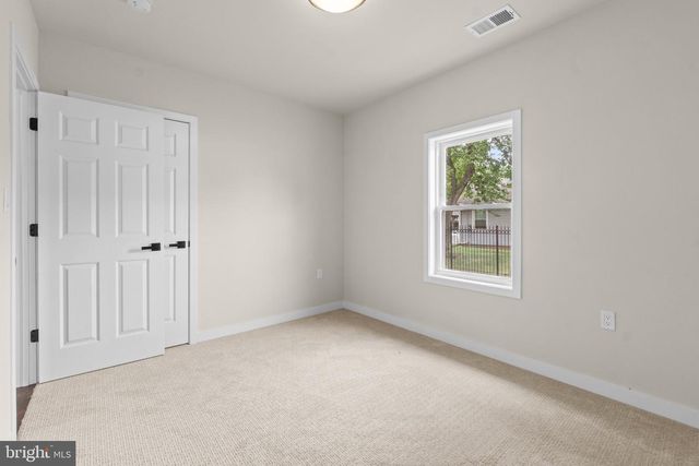 5517 WALKER MILL RD, Capitol Heights, MD 20743