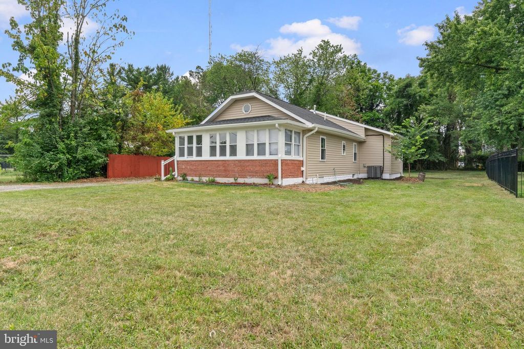 5517 WALKER MILL RD, Capitol Heights, MD 20743