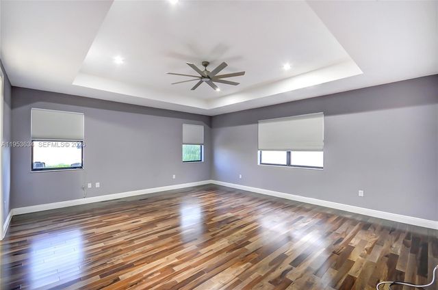 9815 NW 86th Ter, Doral, FL 33178