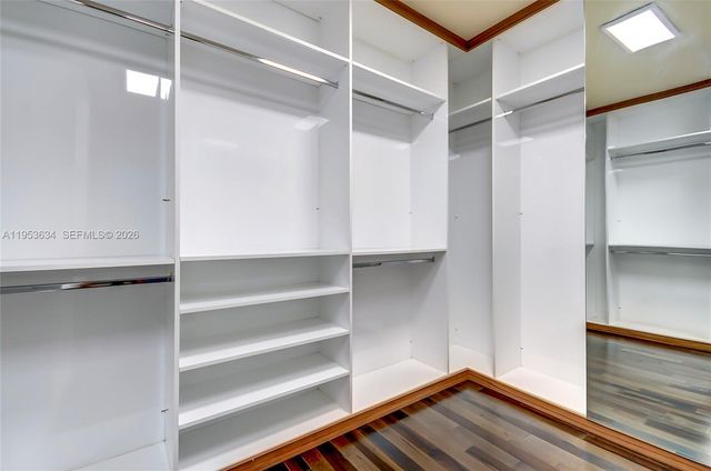 9815 NW 86th Ter, Doral, FL 33178