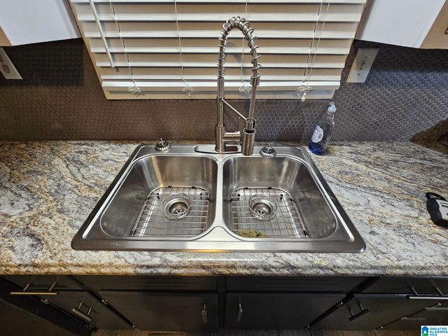 701 ROSEMARY LANE, Bessemer, AL 35022