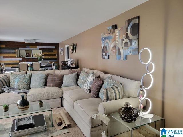 701 ROSEMARY LANE, Bessemer, AL 35022