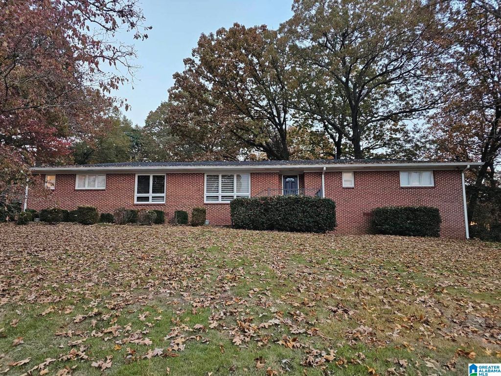 701 ROSEMARY LANE, Bessemer, AL 35022