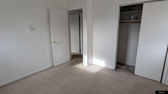 5317 N 64 Street, Omaha, NE 68104