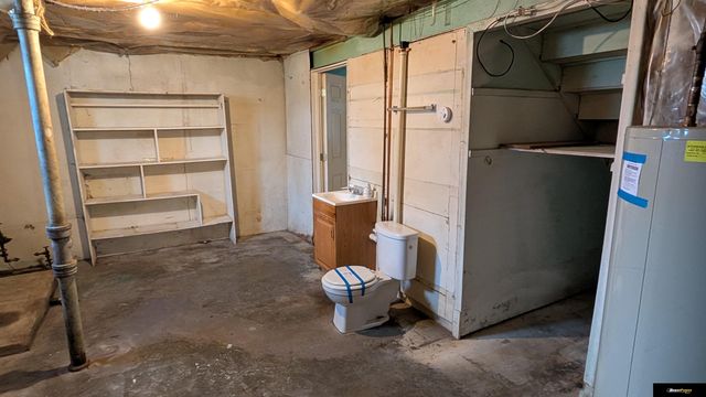 5317 N 64 Street, Omaha, NE 68104