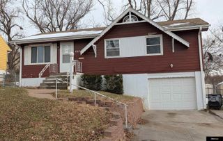 5317 N 64 Street, Omaha, NE 68104