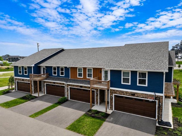 1324-1368 S Main Street, Lake Mills, WI 53551