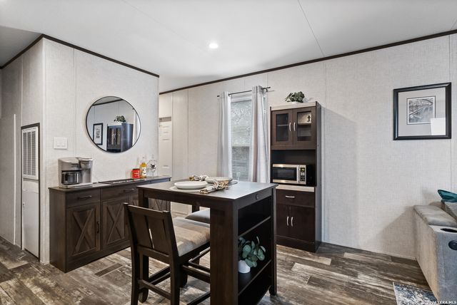 128 Private Road 1511, Bandera, TX 78003