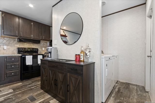 128 Private Road 1511, Bandera, TX 78003