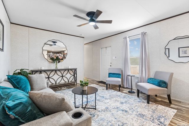 128 Private Road 1511, Bandera, TX 78003