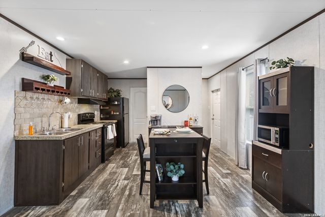 128 Private Road 1511, Bandera, TX 78003