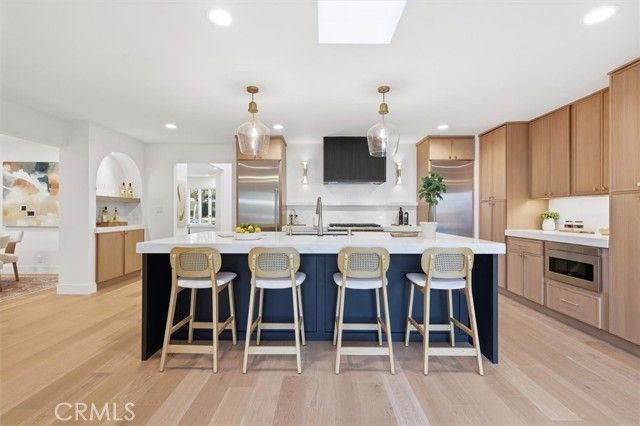 1210 Los Altos, Long Beach, CA 90815