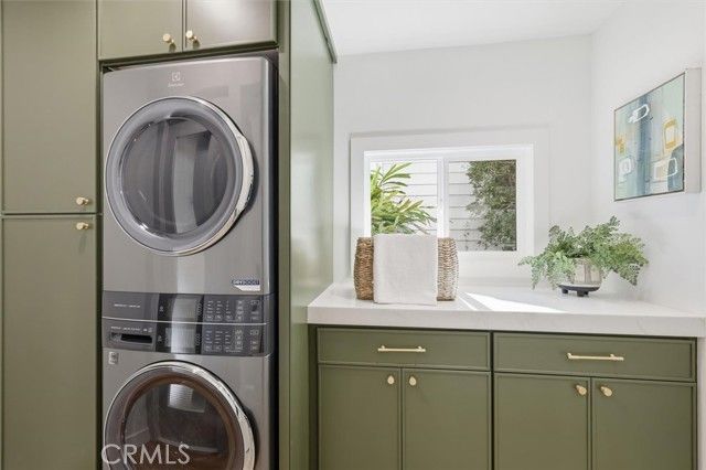 1210 Los Altos, Long Beach, CA 90815