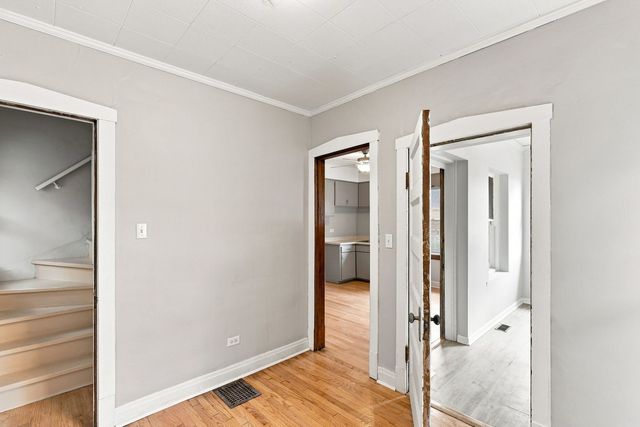 1806 Harvey Avenue, Berwyn, IL 60402