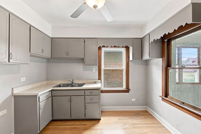 1806 Harvey Avenue, Berwyn, IL 60402
