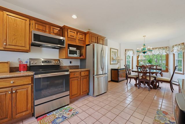 29 Tiffany Dr, Randolph, MA 02368