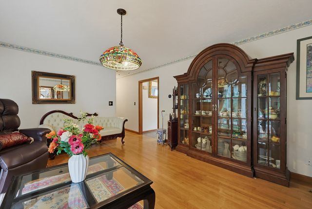 29 Tiffany Dr, Randolph, MA 02368