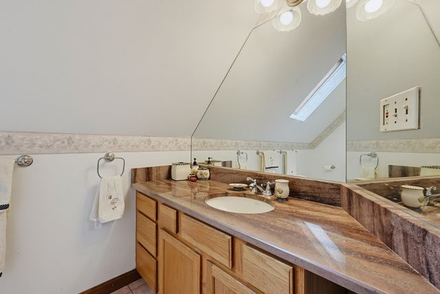 29 Tiffany Dr, Randolph, MA 02368