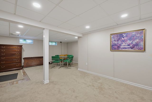 29 Tiffany Dr, Randolph, MA 02368