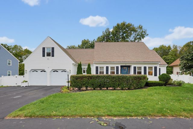 29 Tiffany Dr, Randolph, MA 02368