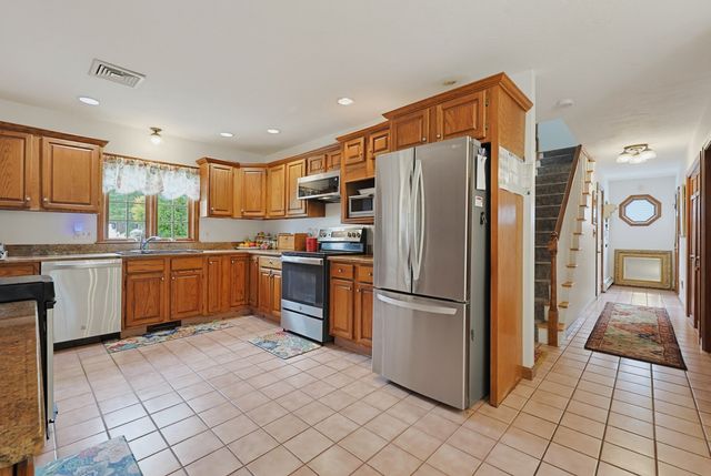 29 Tiffany Dr, Randolph, MA 02368