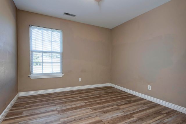 170 Proverbs Court, Forsyth, MO 65653