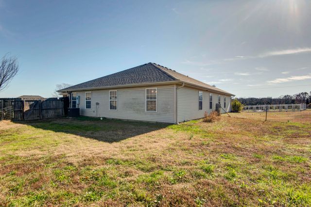 170 Proverbs Court, Forsyth, MO 65653