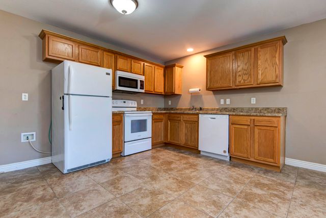 170 Proverbs Court, Forsyth, MO 65653