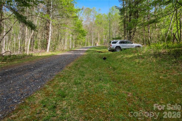 00000 Apple Farm Road, Bakersville, NC 28705