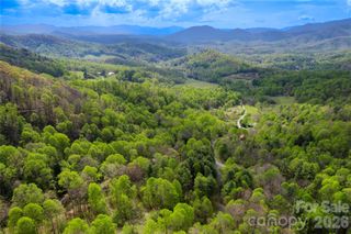 00000 Apple Farm Road, Bakersville, NC 28705