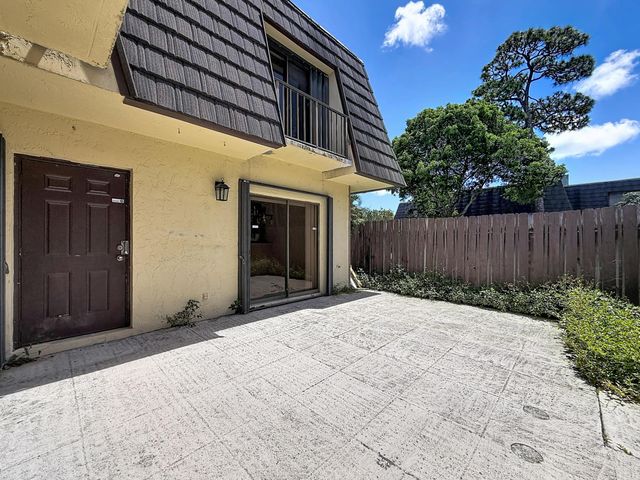 4644 Cherry Road, West Palm Beach, FL 33417