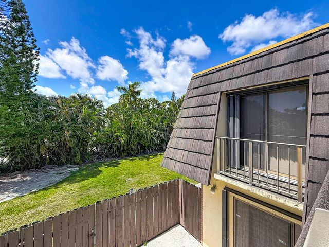 4644 Cherry Road, West Palm Beach, FL 33417