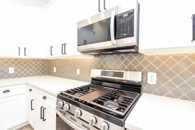 6828 Liverpool Street, Houston, TX 77021