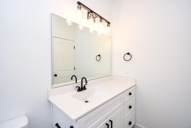 6828 Liverpool Street, Houston, TX 77021