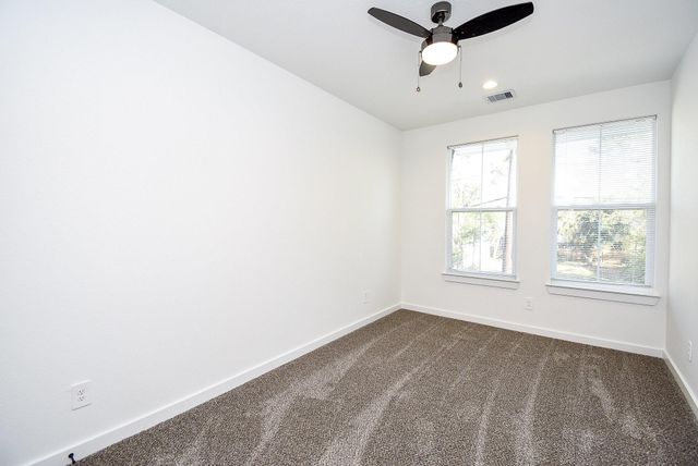 6828 Liverpool Street, Houston, TX 77021
