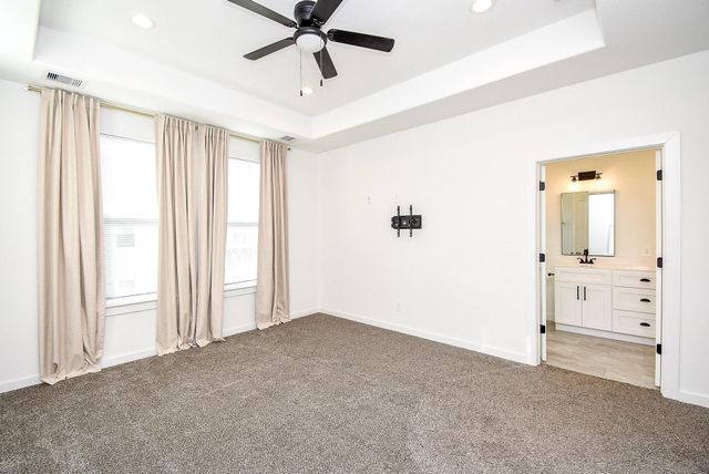 6828 Liverpool Street, Houston, TX 77021