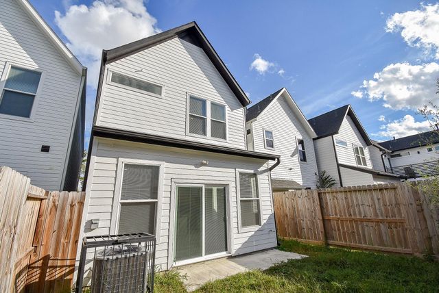 6828 Liverpool Street, Houston, TX 77021
