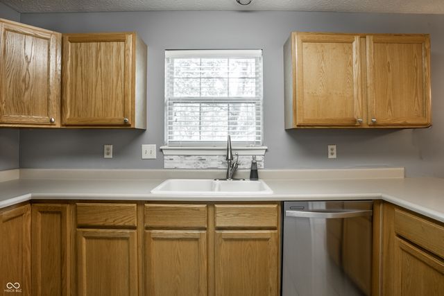 11588 Wildflower Court, Fishers, IN 46038