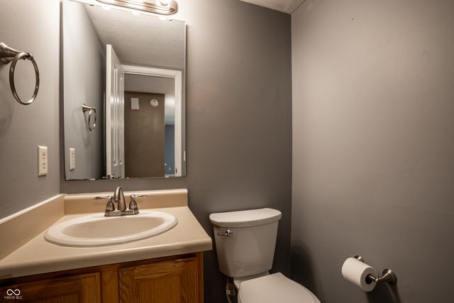 11588 Wildflower Court, Fishers, IN 46038