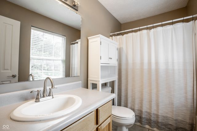 11588 Wildflower Court, Fishers, IN 46038