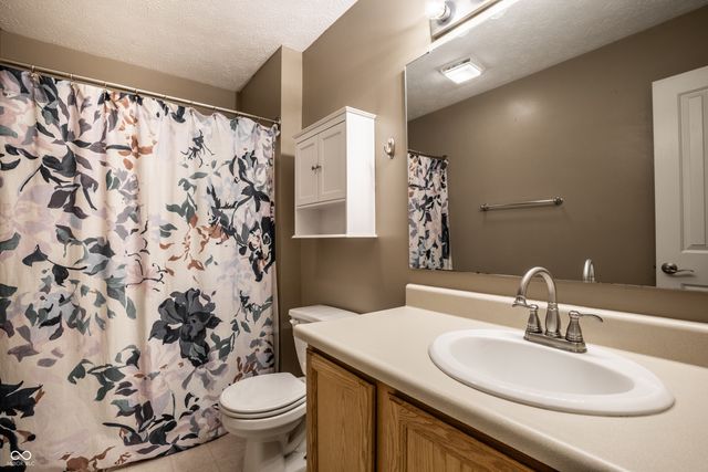 11588 Wildflower Court, Fishers, IN 46038