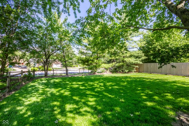 11588 Wildflower Court, Fishers, IN 46038