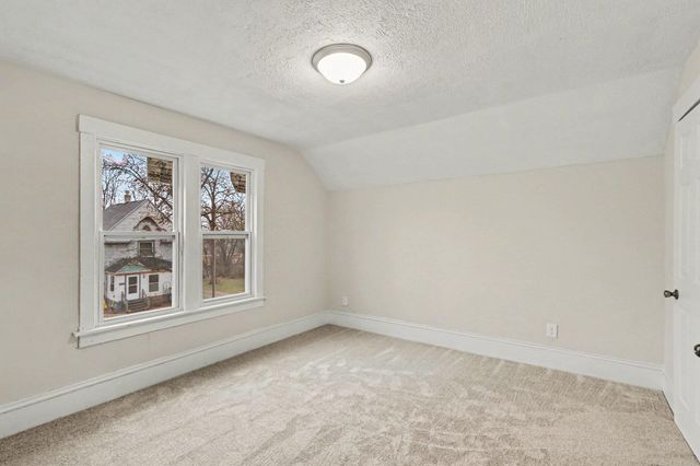 1607 E Michigan Avenue, Kalamazoo City, MI 49048