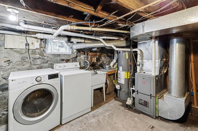 1607 E Michigan Avenue, Kalamazoo City, MI 49048