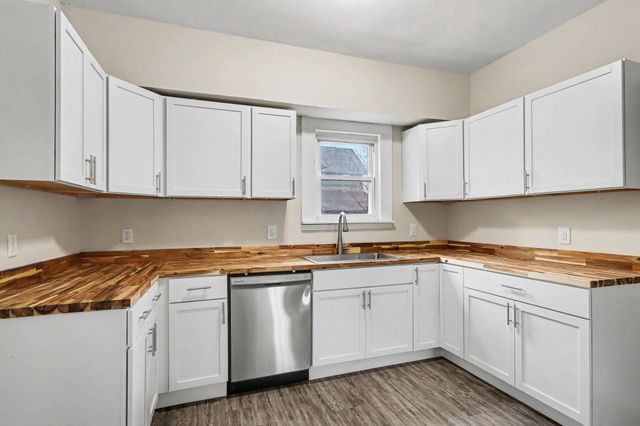 1607 E Michigan Avenue, Kalamazoo City, MI 49048