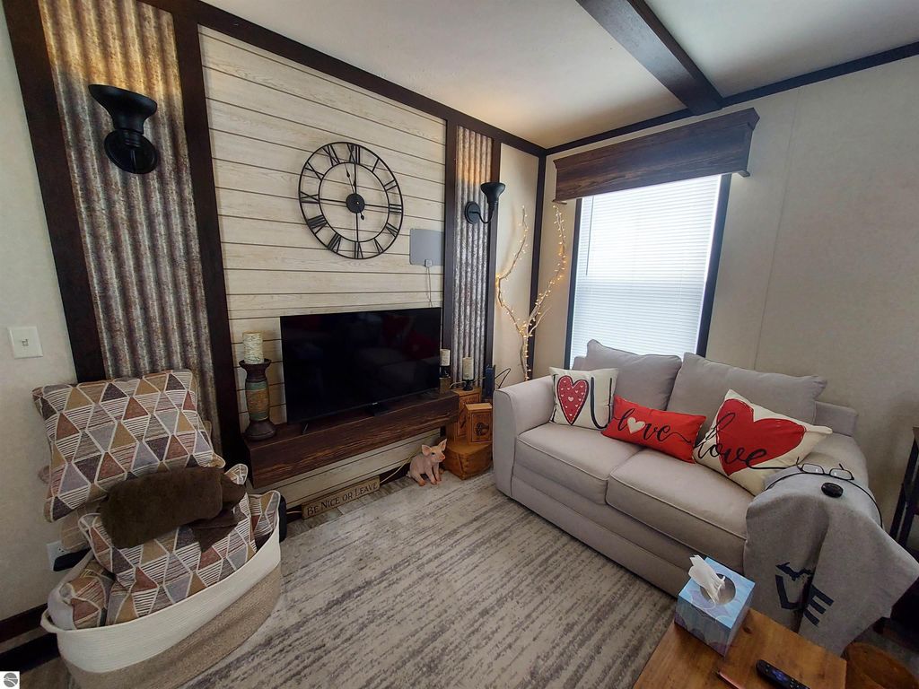 Image 16 of property listing at 4096 Chicory Lane, Traverse City, MI 49685