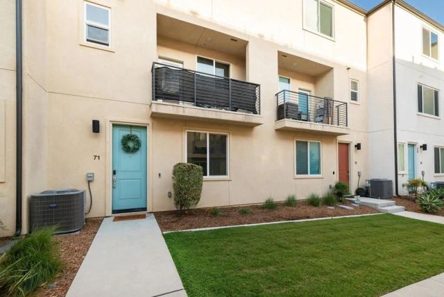 5232 Beachfront 71, San Diego, CA 92154