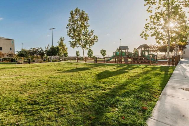 5232 Beachfront 71, San Diego, CA 92154