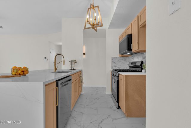 845 NITA FAY Drive, El Paso, TX 79912