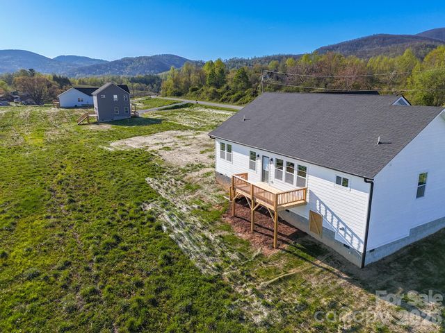 459 Waters Road, Hendersonville, NC 28792